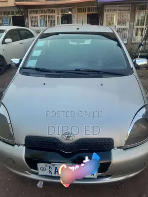 Toyota Yaris 2001 Silver