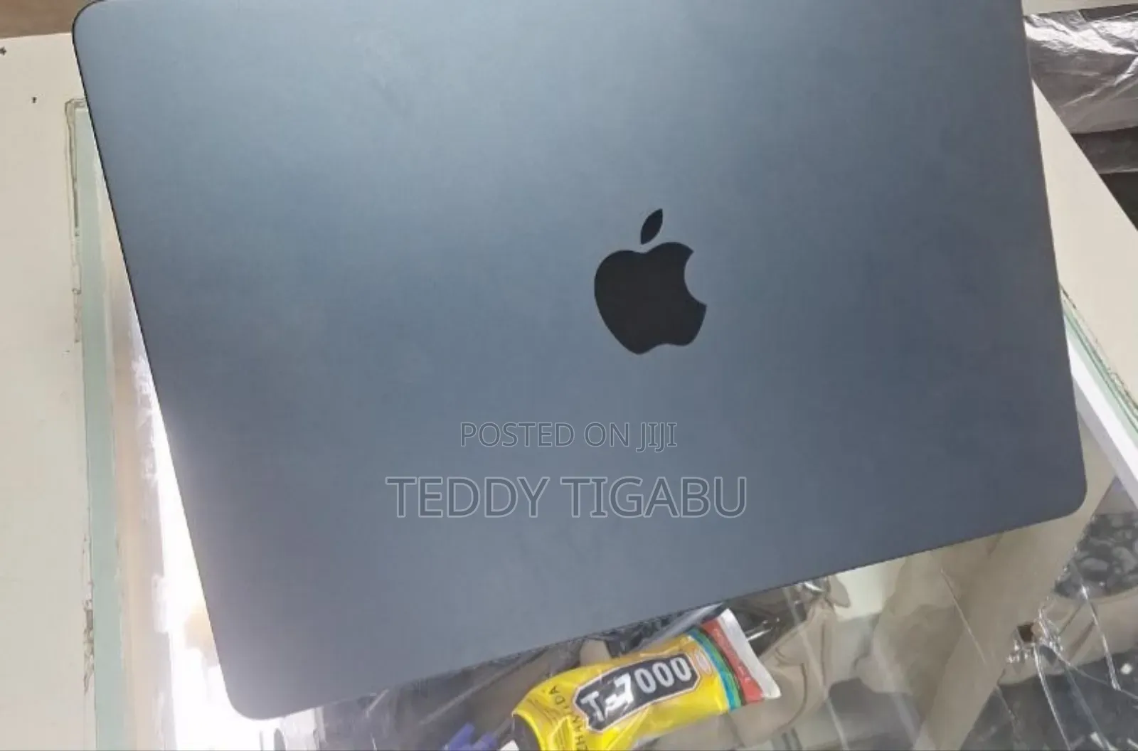 New Laptop Apple MacBook Air 2025 M4 13-inch 16GB Apple M4 SSD 256GB