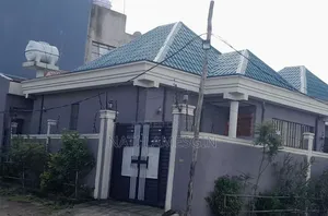 6bdrm House in Yeka for sale