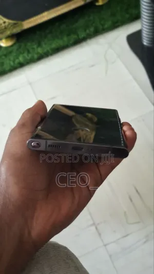 New Samsung Galaxy S22 Ultra 256 GB Black