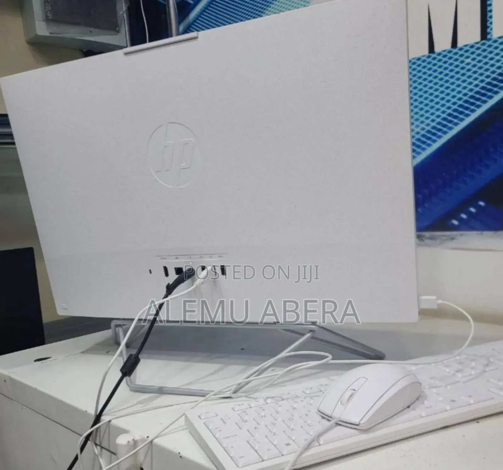 New HP ProOne 240 G10 All-in-One 8GB Intel Core i5 SSD 512GB