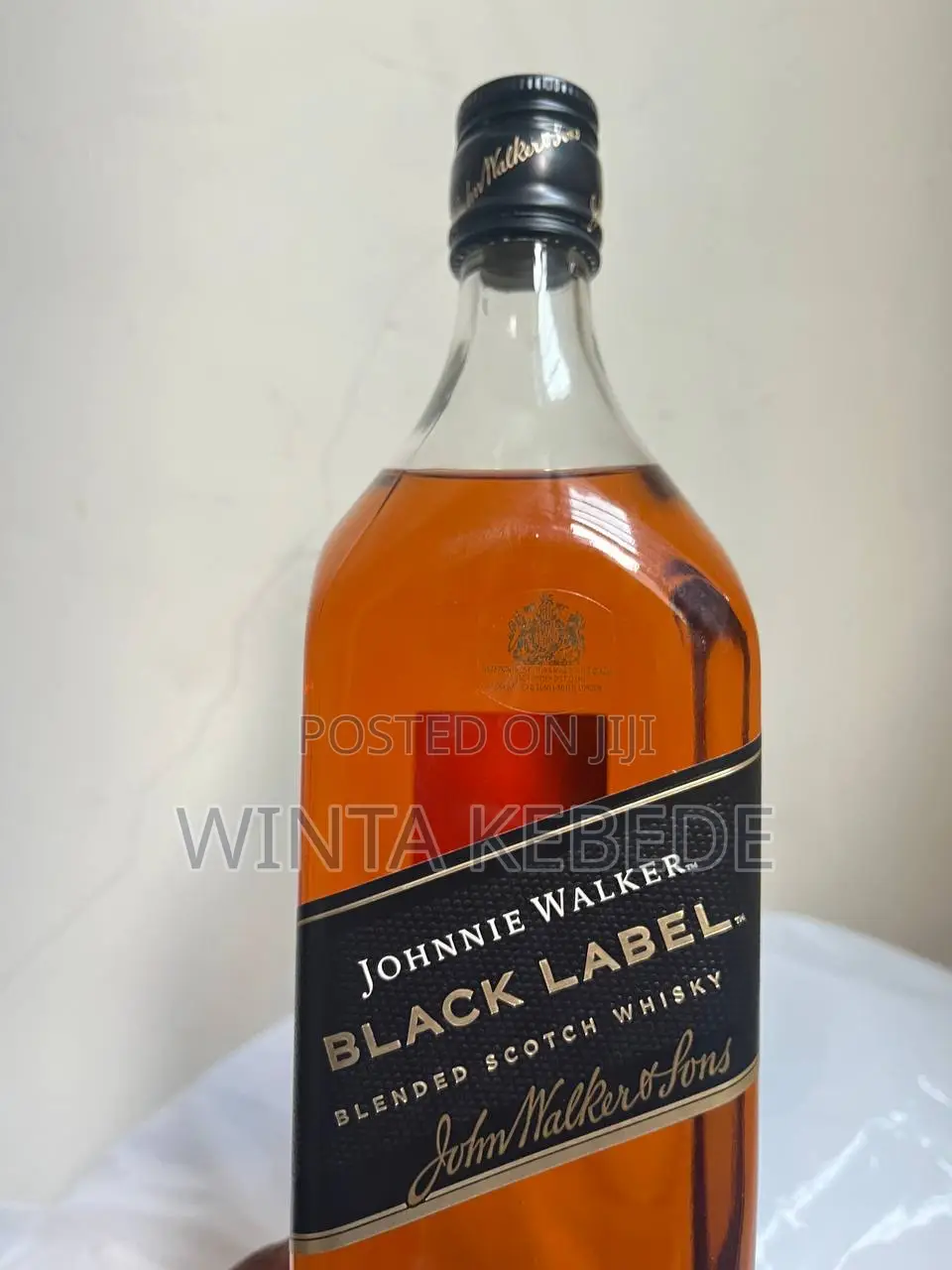 100% Original With a Bar Code Johnnie Walker Black Label Whisky (1l)
