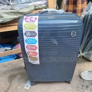 Follow Me Luggage Hard-Shell Rolling Suitcase 10,23,32,40