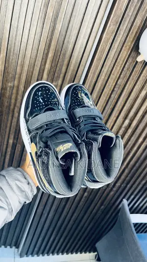 Black Metallic Gold Legacy 312 Air Jordan