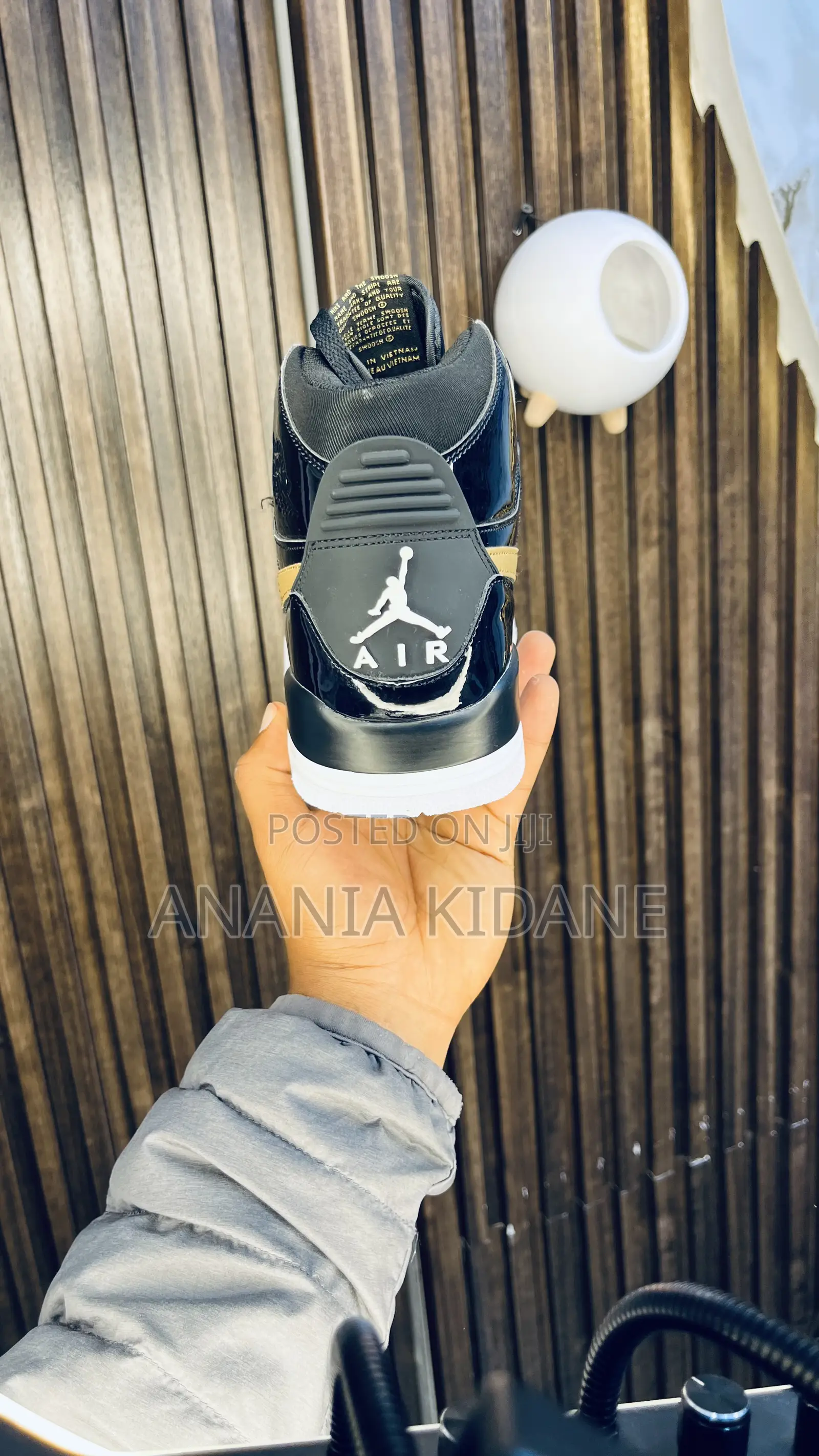 Black Metallic Gold Legacy 312 Air Jordan