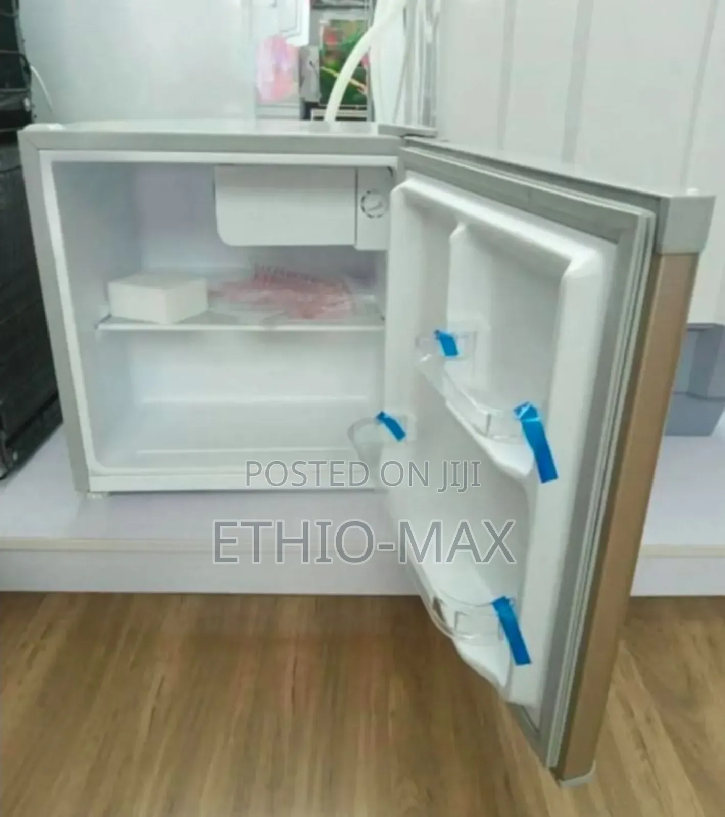 Skyrun Mini Refrigerator – Compact | Energy Saving | New