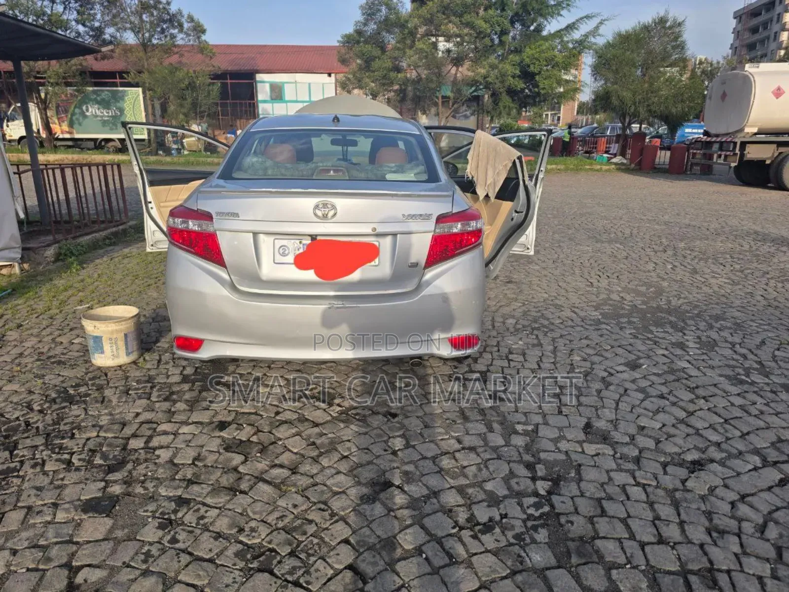 Toyota Yaris 2017 Silver
