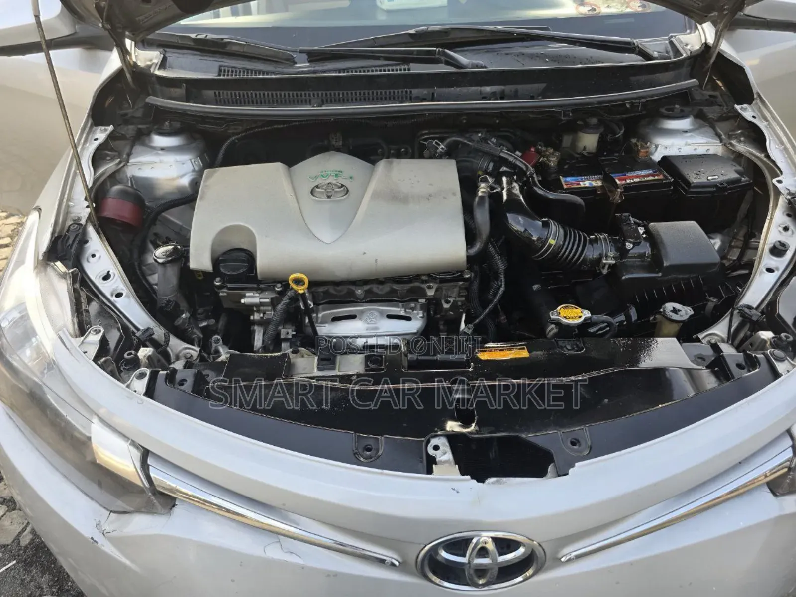 Toyota Yaris 2017 Silver