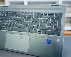 New Laptop Lenovo Yoga 7i 16GB Intel Core i7 SSD 512GB