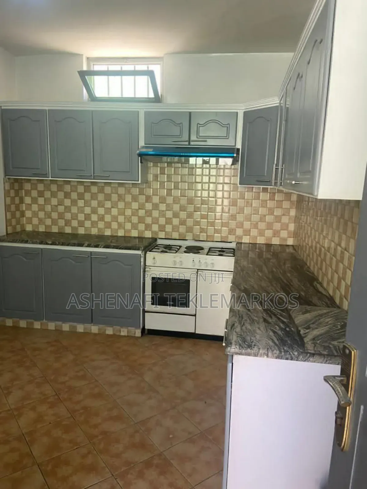 Furnished 5bdrm Apartment in Bole for sale