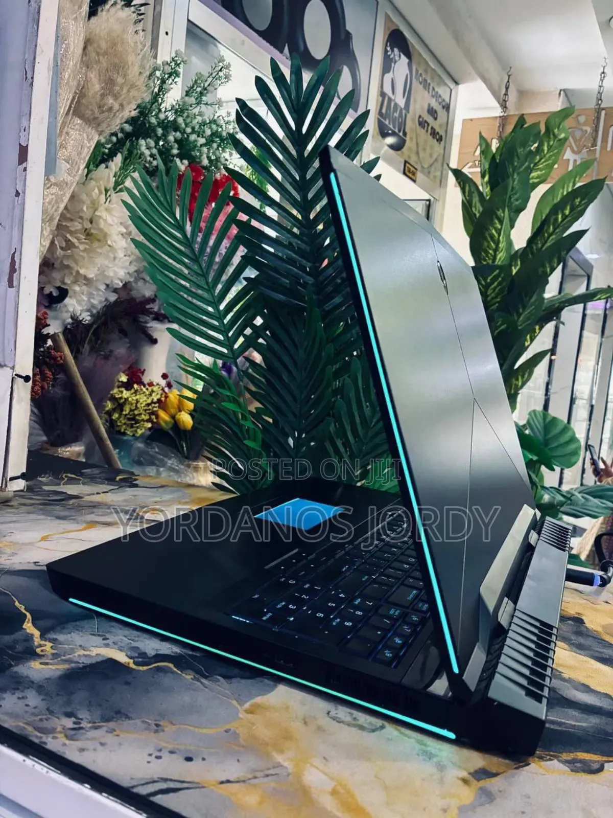 New Laptop Dell Alienware M17X R4 16GB Intel Core i7 SSHD (Hybrid) 1.5T