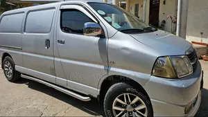 Toyota HiAce 2009 Silver