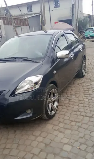 Toyota Yaris 2013 Blue