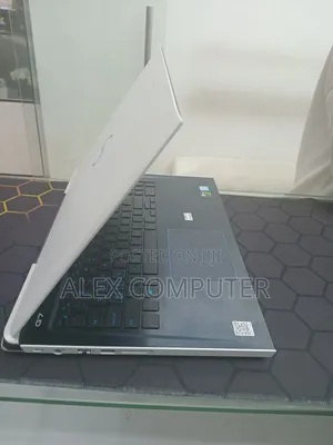 New Laptop Dell 16GB Intel Core i9 HDD+SSD 1T
