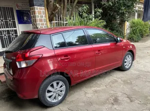 Toyota Yaris 2015 Red