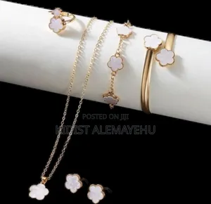 Van Cleef 6pcs Jewellery Set