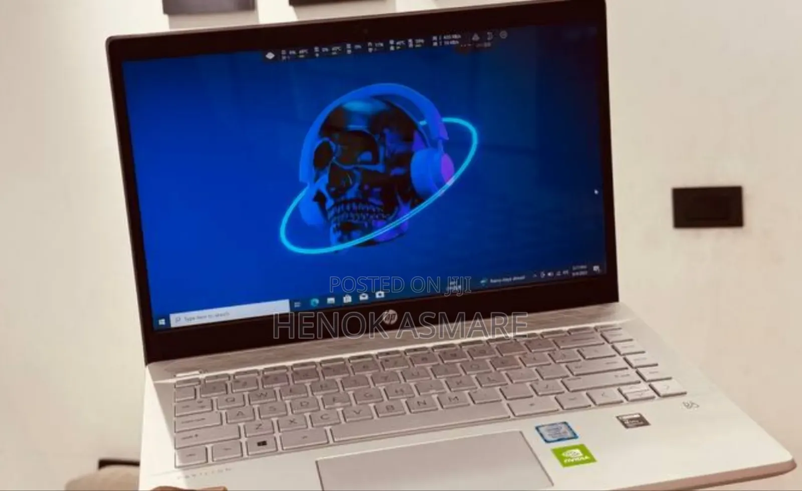 New Laptop HP Pavilion 14 8GB Intel Core i5 SSD 256GB