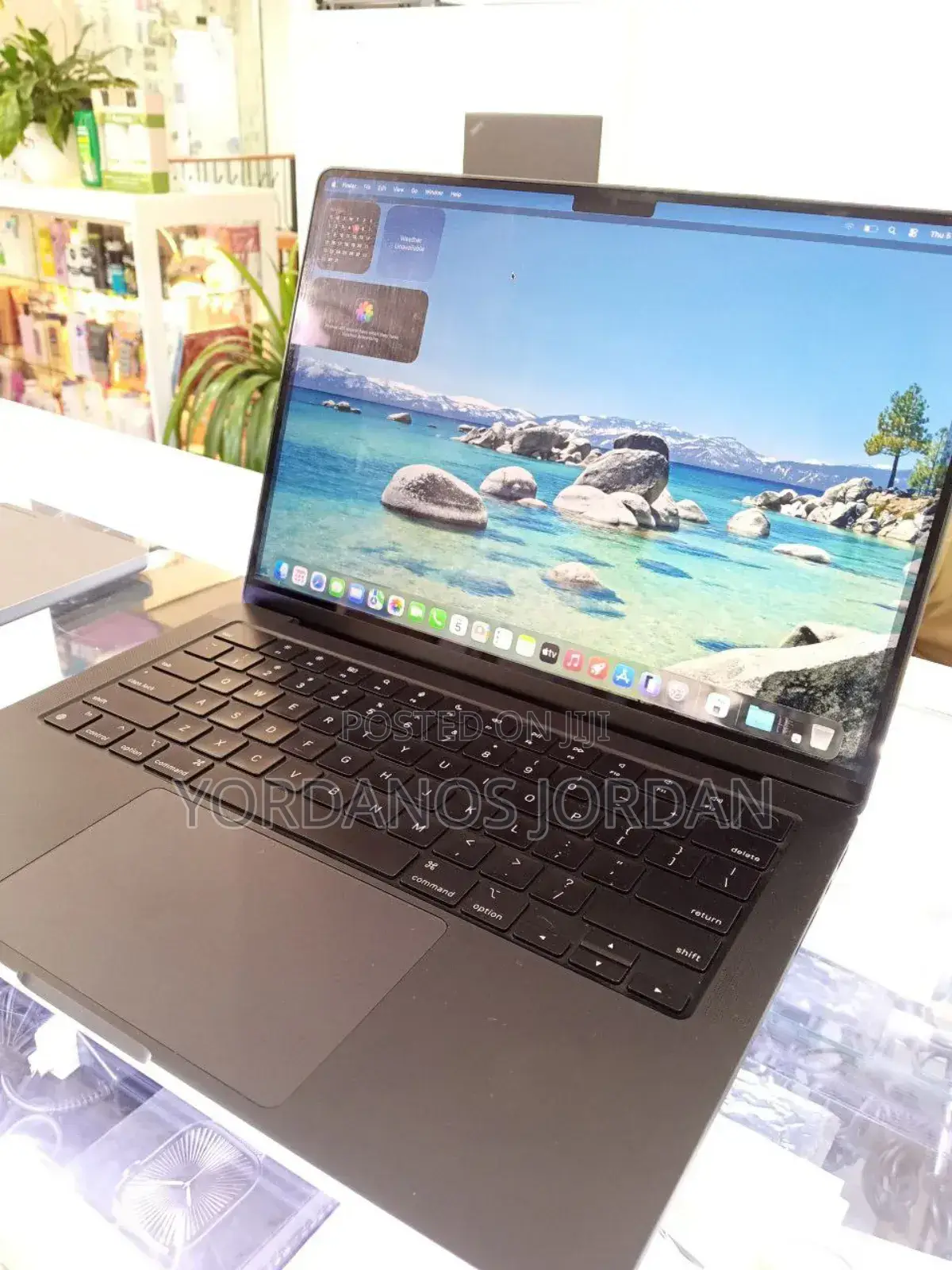 New Laptop Apple MacBook Pro 2023 M3 14-inch 18GB Apple M3 SSD 512GB