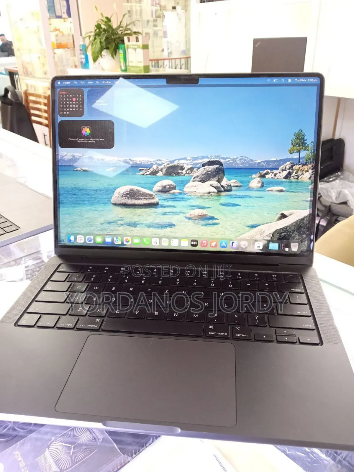 New Laptop Apple MacBook Pro 2023 M3 14-inch 18GB Apple M3 SSD 512GB