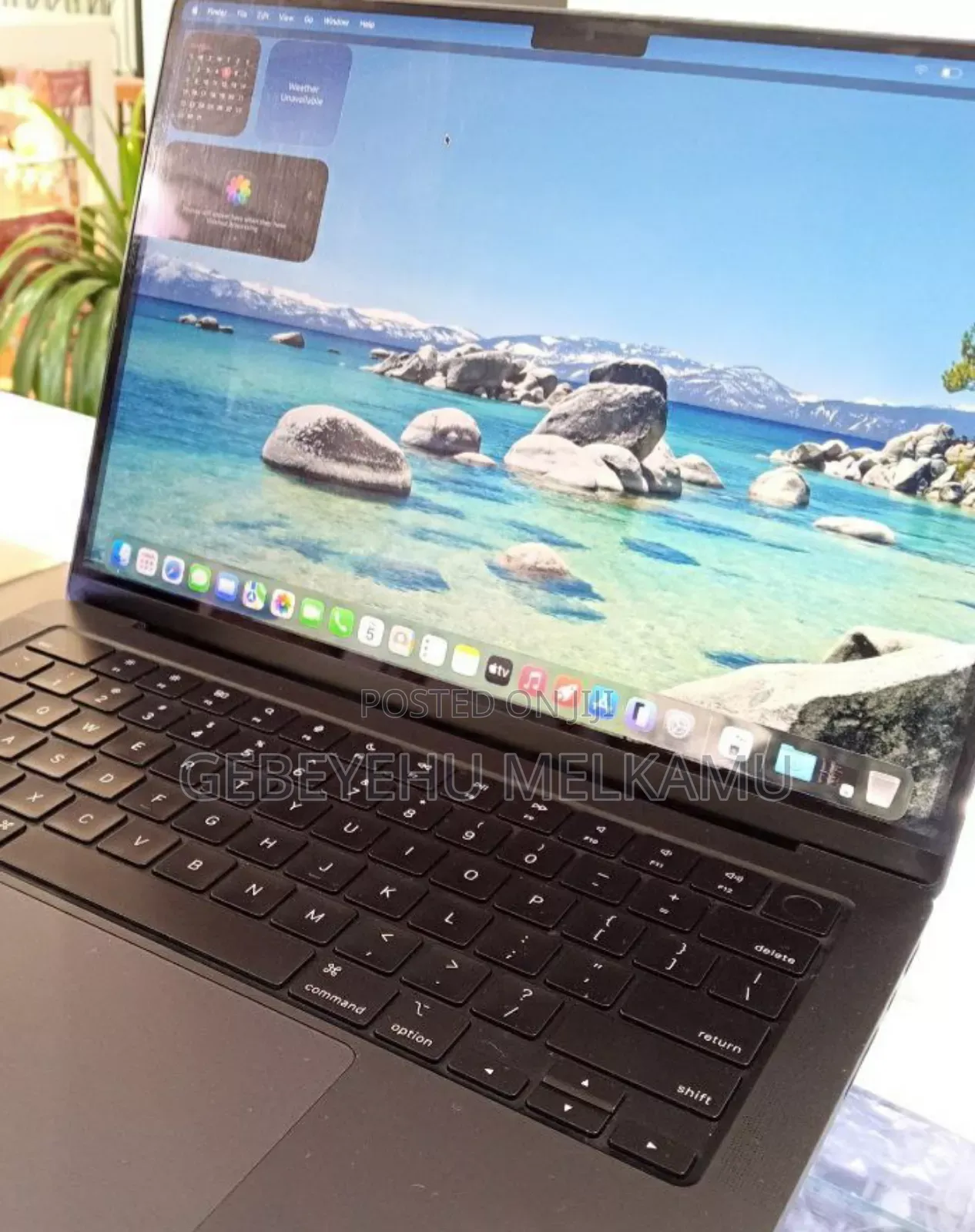 New Laptop Apple MacBook Pro 2024 M3 14-inch 18GB Apple M3 SSD 512GB