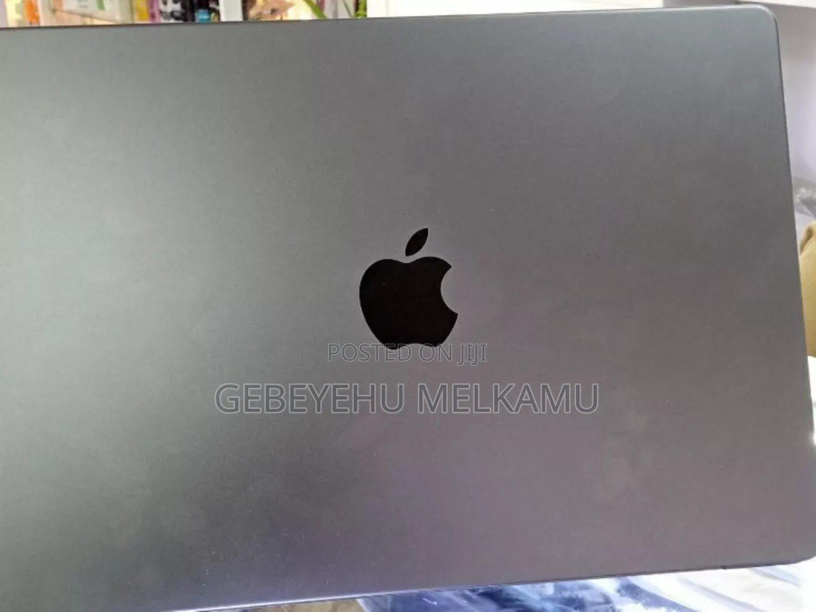 New Laptop Apple MacBook Pro 2024 M3 14-inch 18GB Apple M3 SSD 512GB