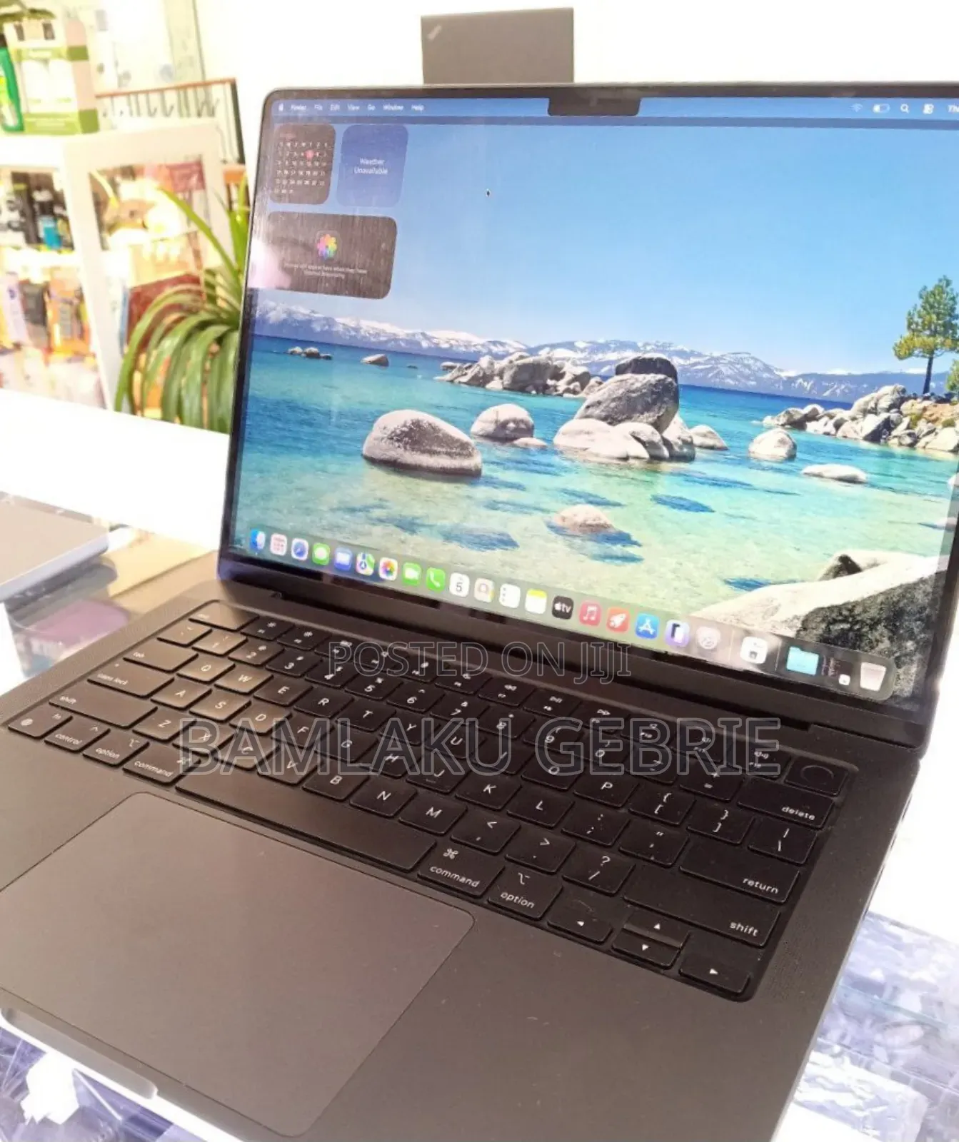 New Laptop Apple MacBook Pro 2023 M3 14-inch 18GB Apple M3 SSD 512GB