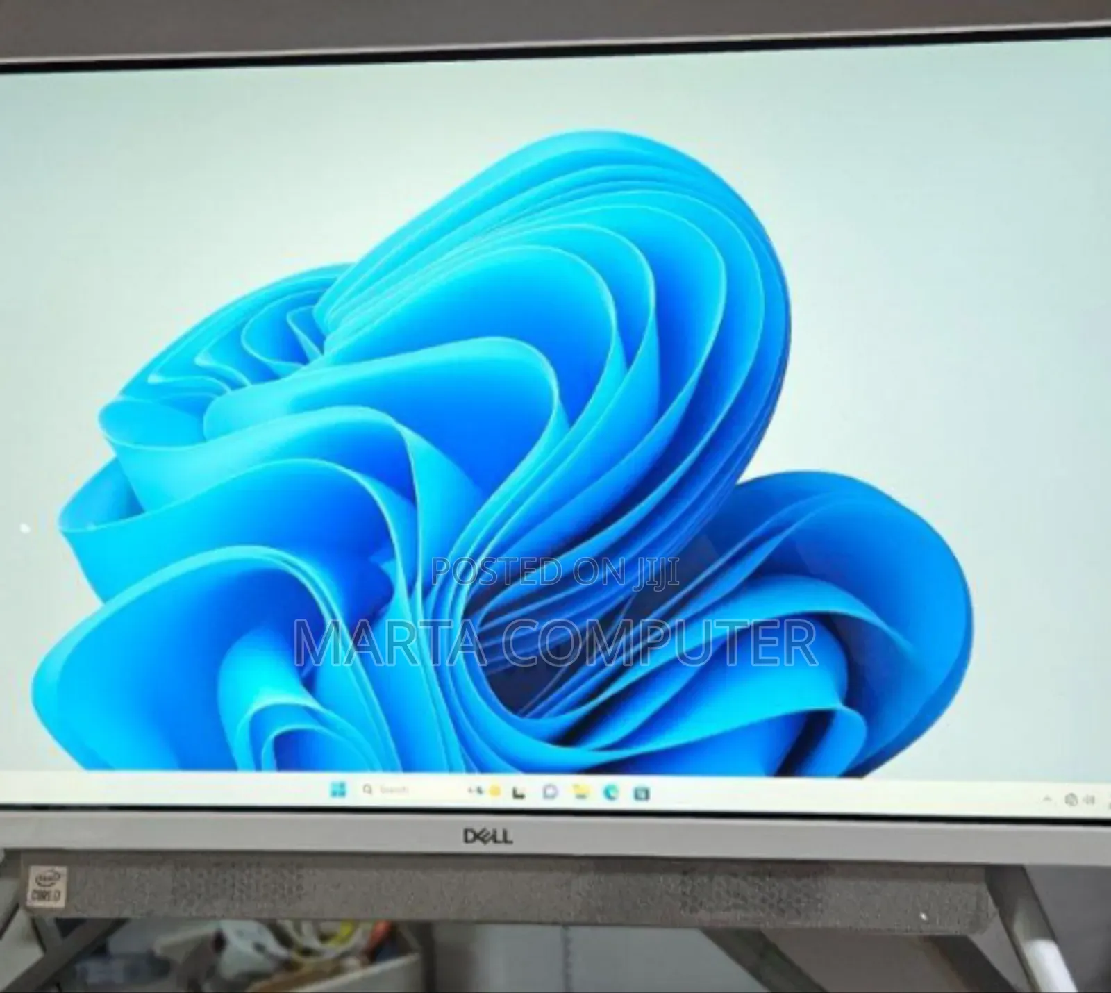 New Desktop Computer Dell Inspiron 24 5000 12GB Intel Core i7 SSD 512GB