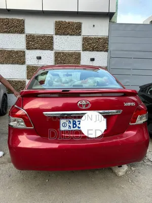 Toyota Yaris 1.0 VVT-i 2008 Red
