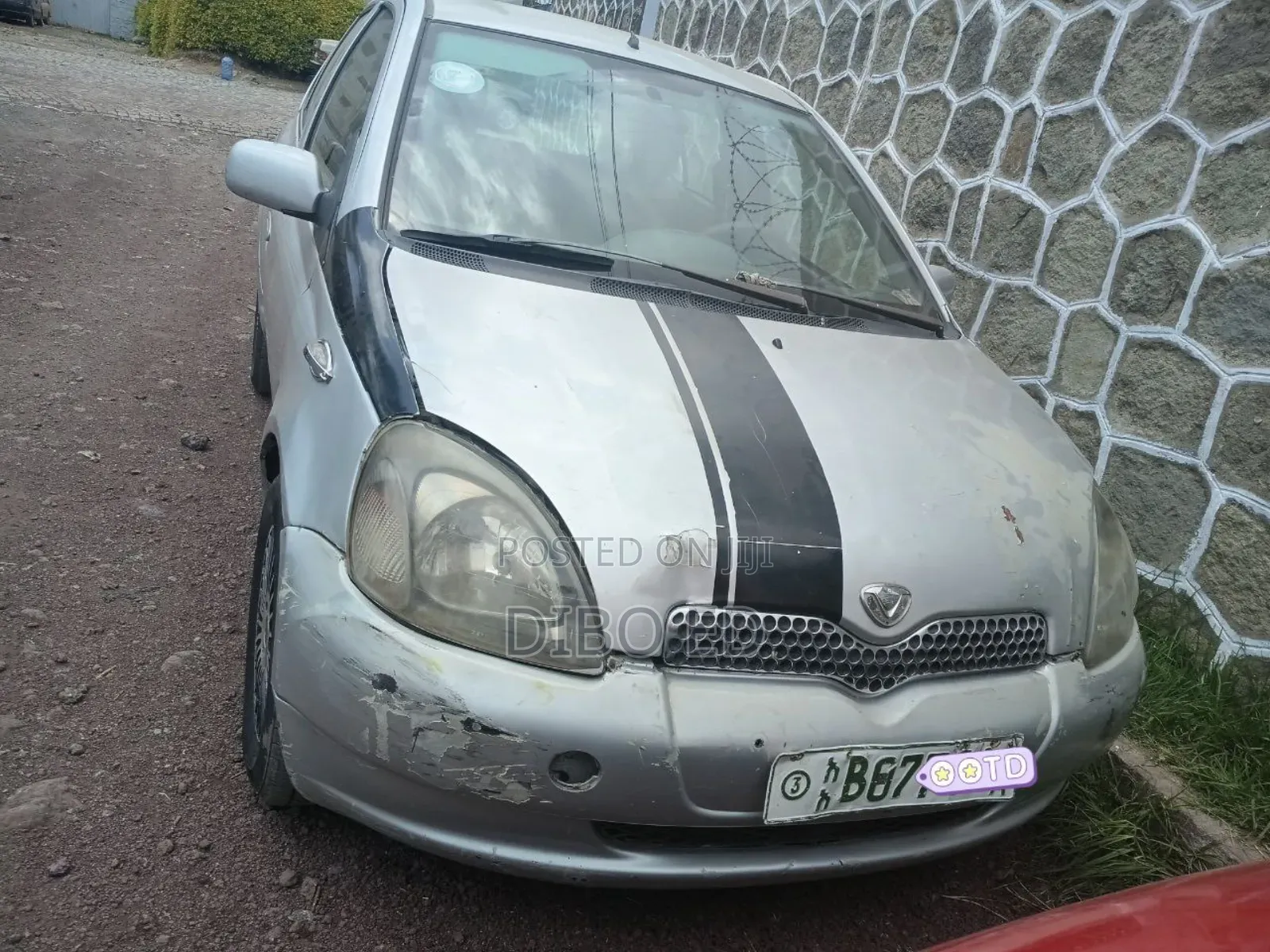 Toyota Vitz 2001 Silver