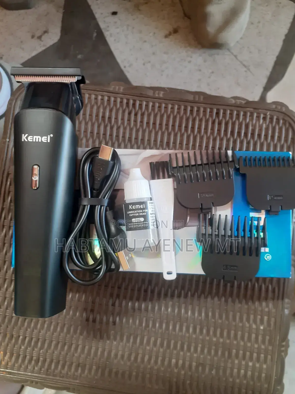 ኬሚ Km-1113 የፀጉር መስተካከያ Hair Clipper Tondos ቶንዶስ የተፃፈው ዋጋ አሁን ያለበት ነው!
