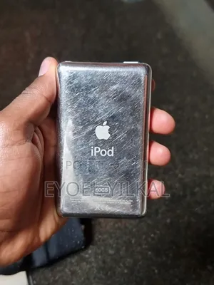 iPod Nano Mp3 Player And Watch A Movie