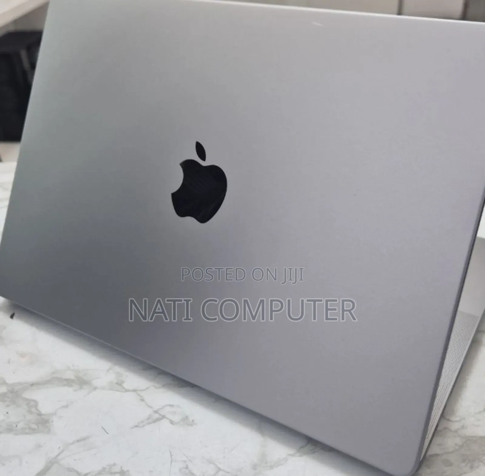 New Laptop Apple MacBook Pro M1 16GB Apple M1 Pro SSD 512GB