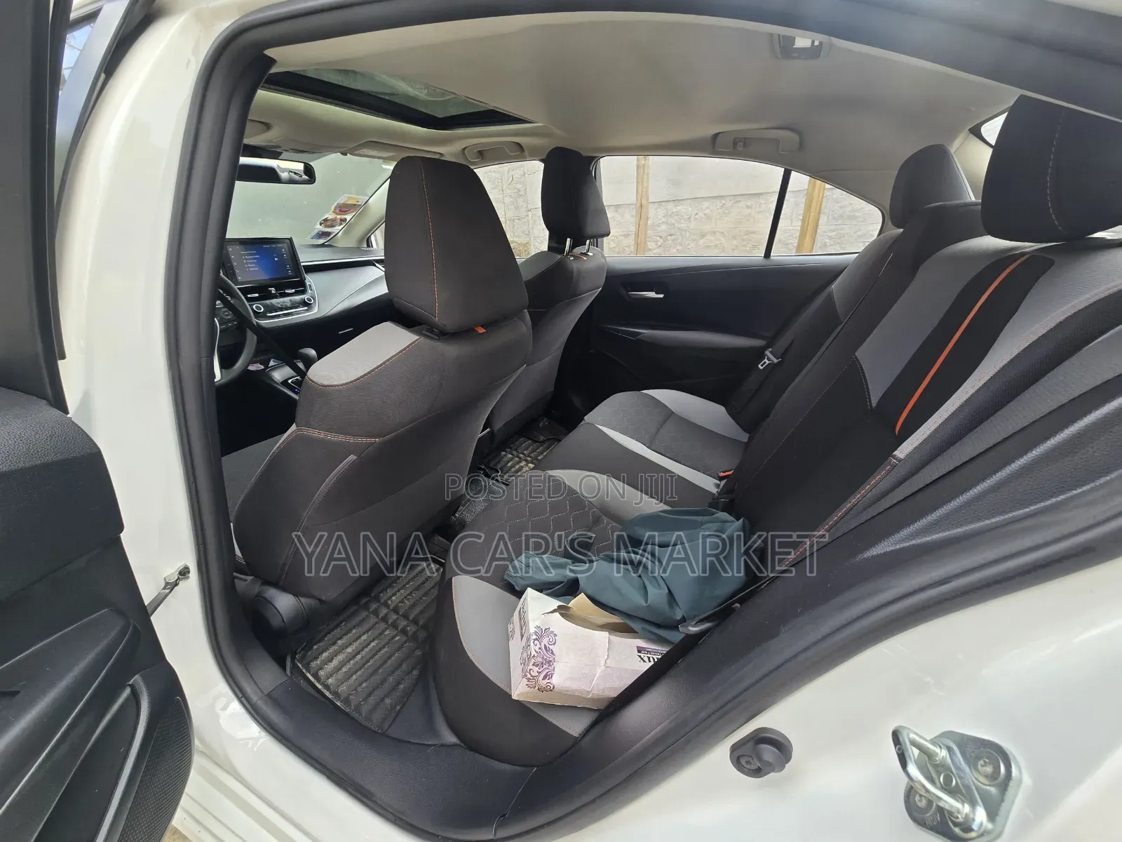 Toyota Corolla 2022 White