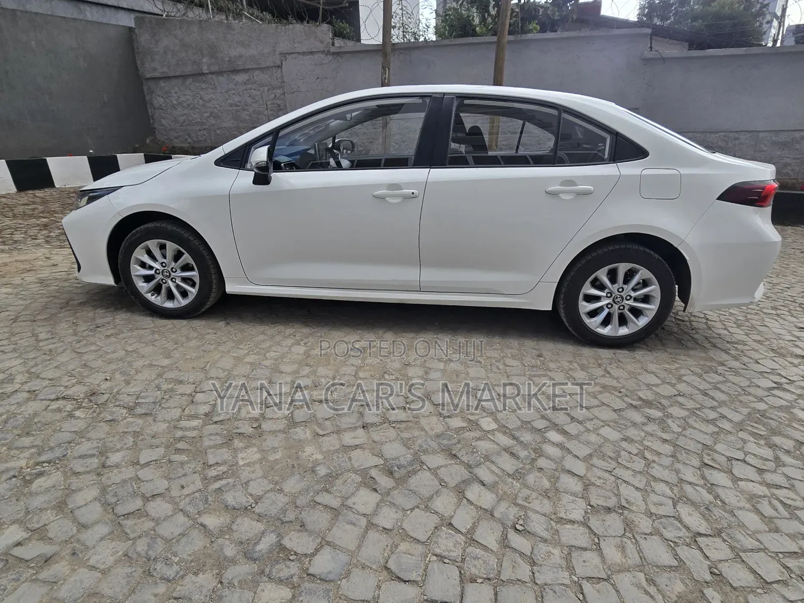 Toyota Corolla 2022 White