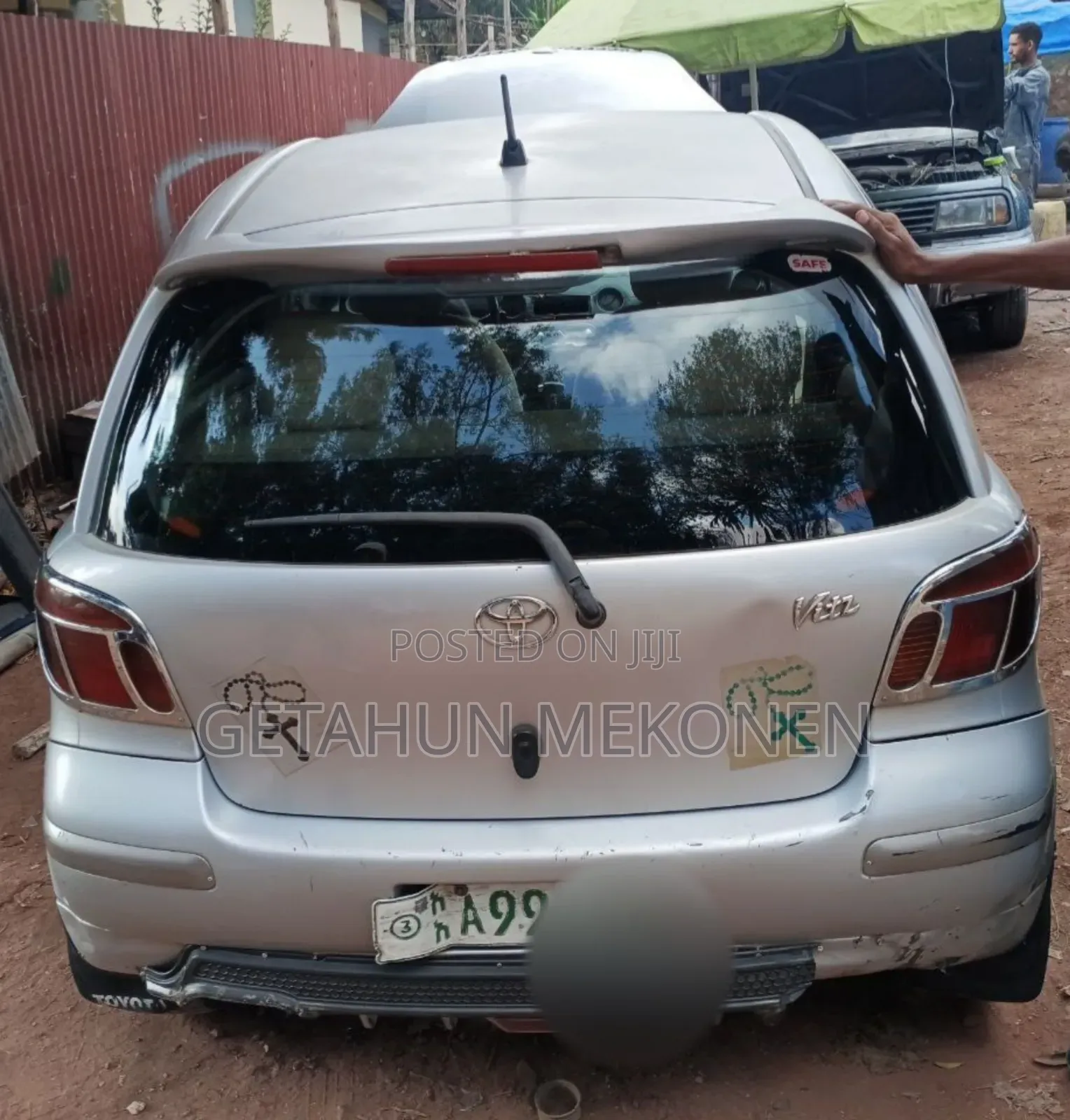 Toyota Vitz 2004 Silver