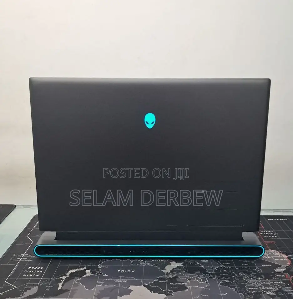 New Laptop Dell Alienware M16 16GB Intel Core i7 SSD 1T
