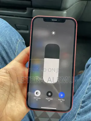 Apple iPhone 12 64 GB Red