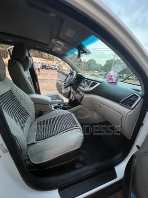 Hyundai Tucson 2018 White