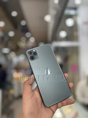 Apple iPhone 11 Pro Max 64 GB Green