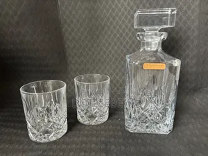 Delisoga Branded Glass Whiskey Decanter And Tumbler Set