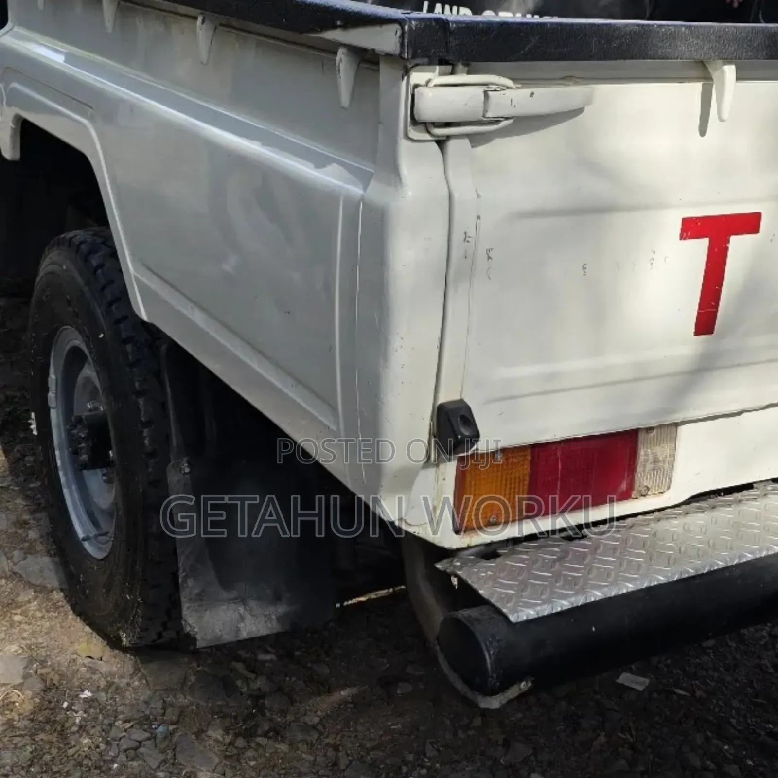 Toyota Land Cruiser 2017 White