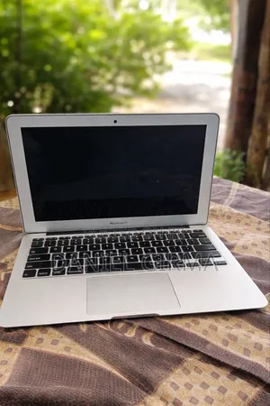 Laptop Apple MacBook Air 2015 4GB Intel Core i5 SSD 128GB