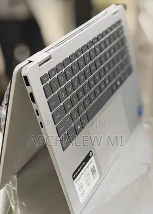 New Laptop HP OmniBook 5 14" 16GB Intel Core 7 SSD 1T
