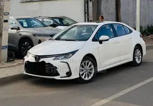 Toyota Corolla 2023 White