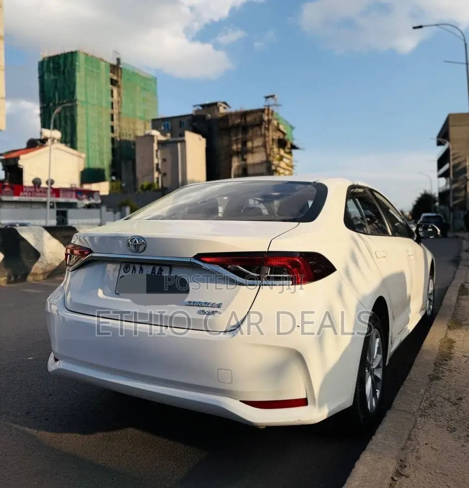 Toyota Corolla 2023 White