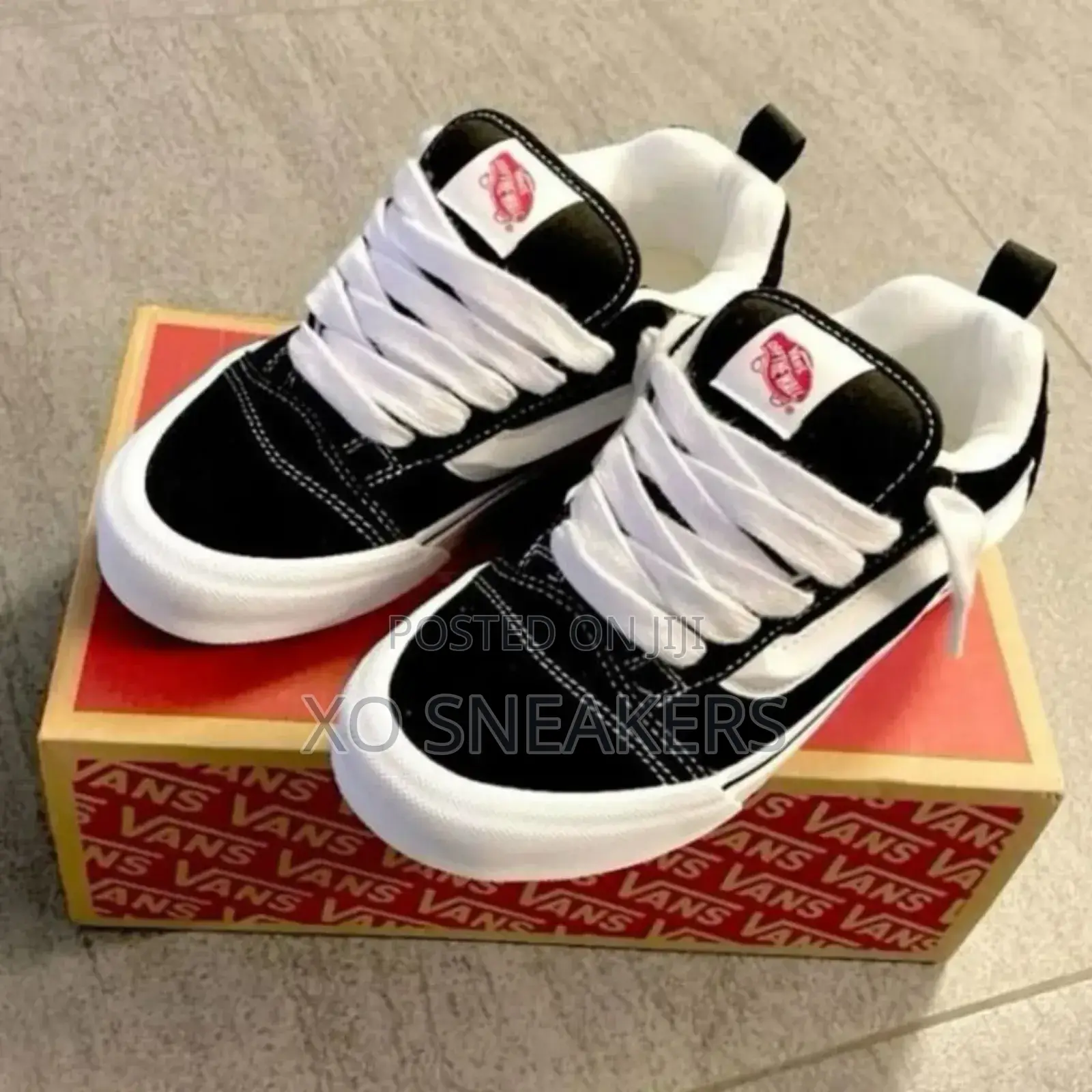 Vans Knu School