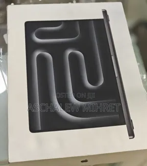 New Laptop Apple MacBook Pro 2024 M4 14-inch 16GB Apple M4 Pro SSD 1T