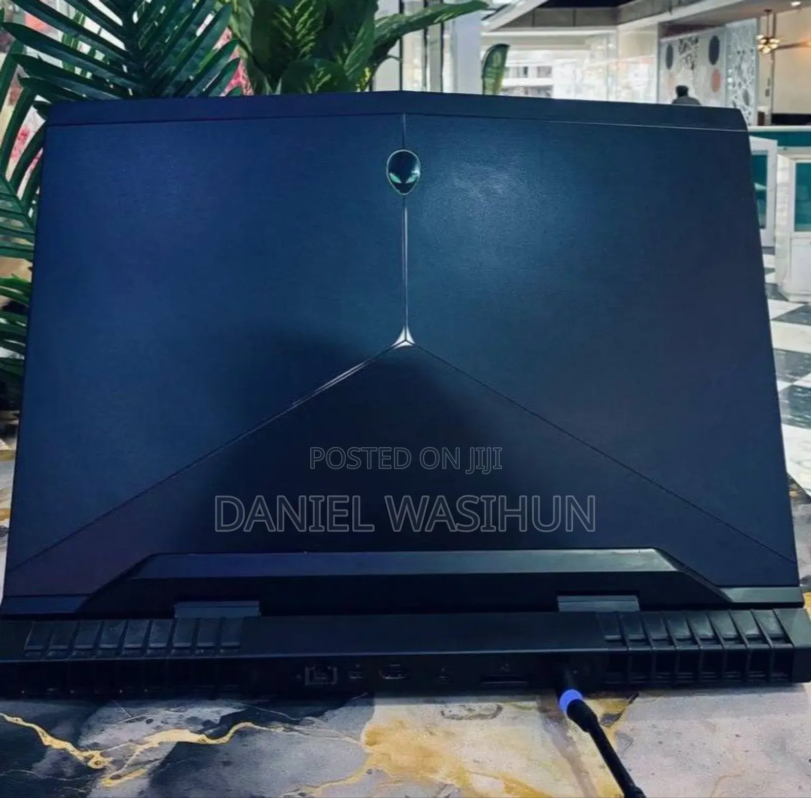 New Laptop Alienware Area-51m 16GB Intel Core i7 SSHD+SSD 1T