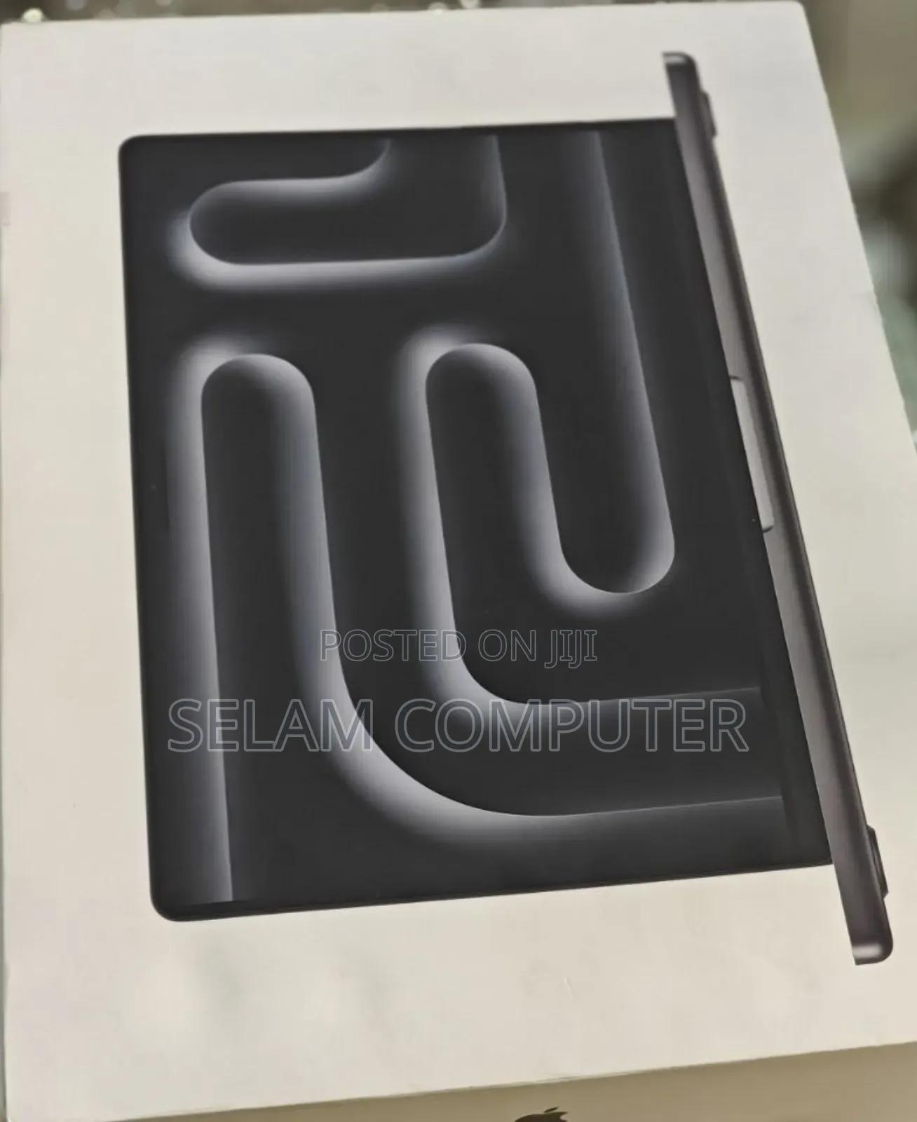 New Apple MacBook Pro 2024 M4 Max 14-inch 16GB Apple M4 Pro SSD 1T