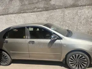 Toyota Corolla 2004 Gold